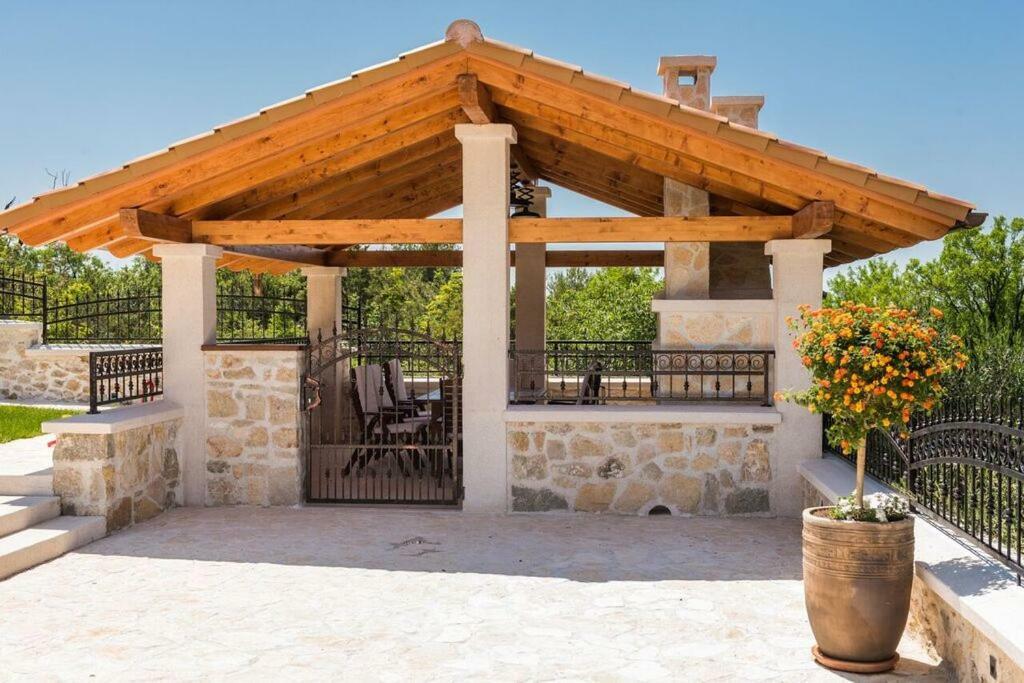 Villa Hirundo Rustica Skradin Exterior foto